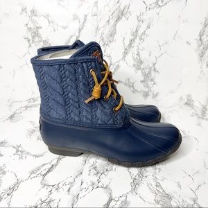 SPERRY SALTWATER ROPE EMBOSSED DUCK BOOT NAVY 6